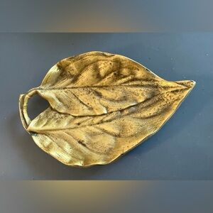 Vintage 1960s Mid-Century Modern Brass Evergreen Brads Leaf Dish by Cambron